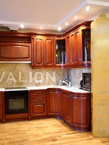 Вадима Гетьмана вул., 1-Б