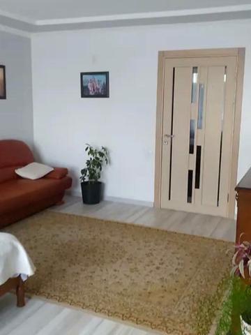 Сергія Корольова вул., 3