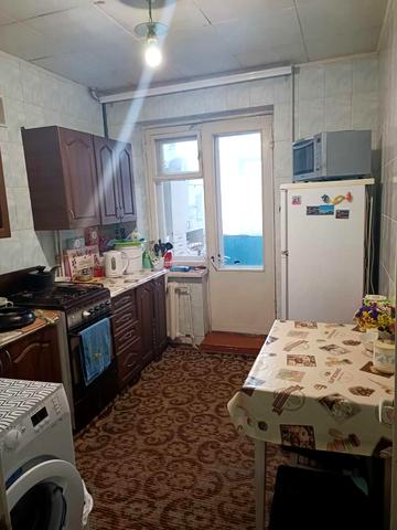 Просвіти вул., 13