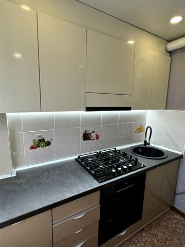 Гвардійська вул., 6