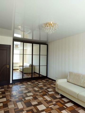 Домобудівельна вул., 3