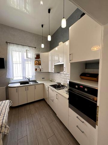 Ярослава Мудрого вул., 60