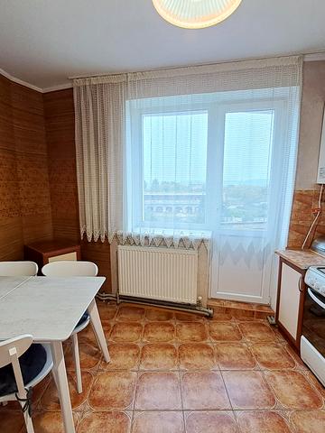 Чернівецька вул., 53