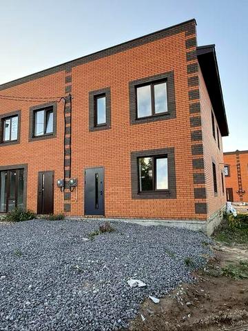 Таунхаус з ремонтом біля міста Перемичка