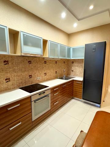 Оболонська набережна вул., 3