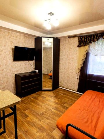 Афанасівська вул., 3