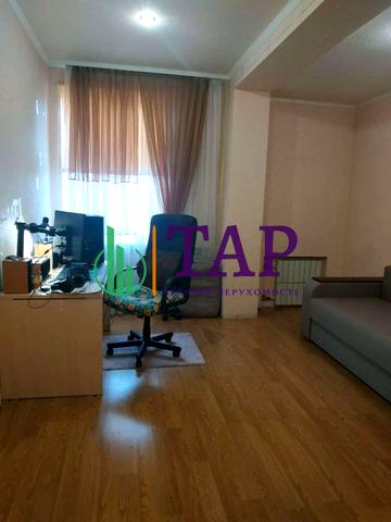 Олександрівський просп. (Косіора), 122а