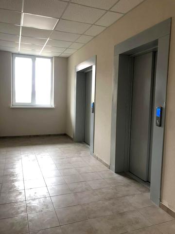 Парусна вул. (Героїв Сталінграду), 1-С