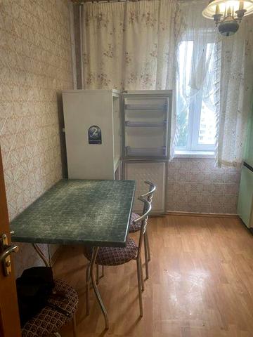 Оренда 3х кімнатної  квартири Харьківське шосе 168е