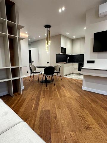 Мокра вул. (Кудряшова), 8-Б