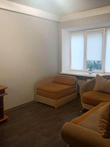 Продам 2 кім.квартиру вул. Соломенська 16