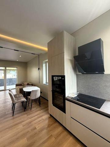 Продаж американки на Червениці