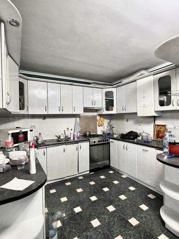 Вербицького вул., 28