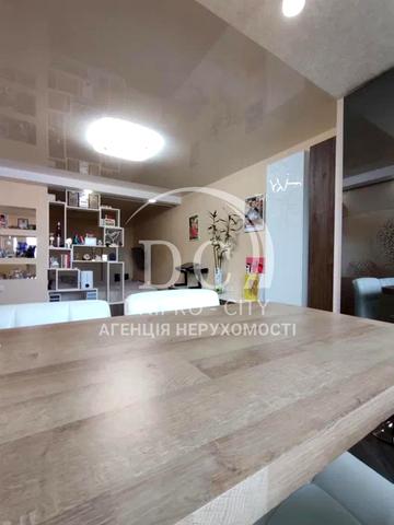 житловий масив Тополя-2 вул., 42