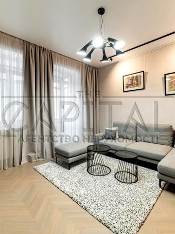 Микільсько-Ботанічна вул., 17/19