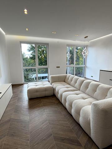 Собранецька вул., 100