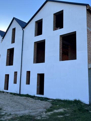 Молодіжна вул.