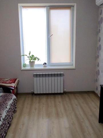 Червона вул., 14