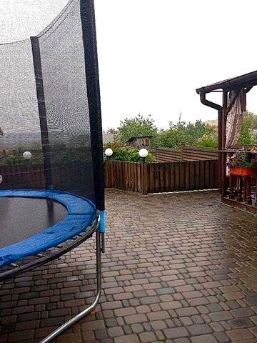 Продається частина будинку в центральній частині міста!