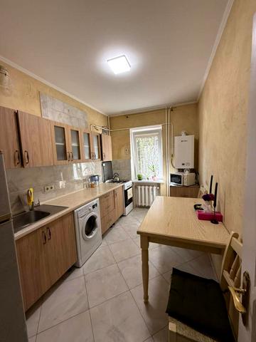 Ковальська вул., 43