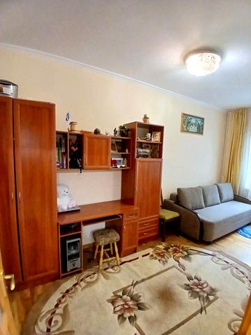 Пекарська вул., 14