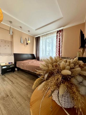 Добровольців вул. (Маршала Говорова), 10/6