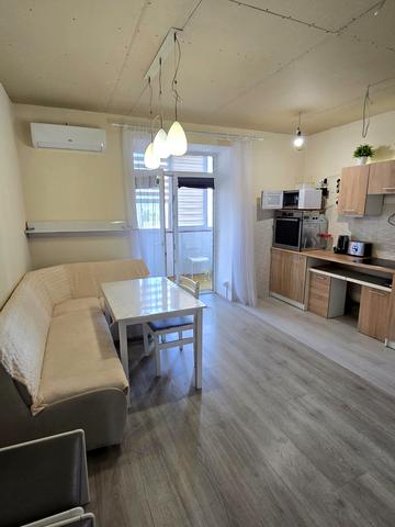 Водопровідна вул., 34