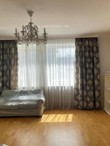 Олександра Кониського вул., 52-58