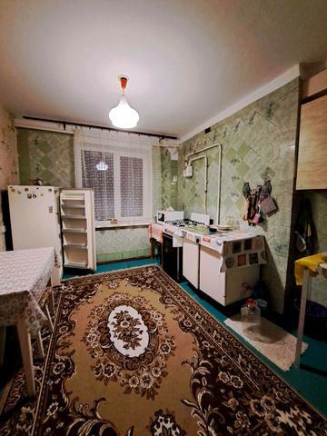 Генерала Олекси Алмазова вул. (Генерала Карпенка), 2