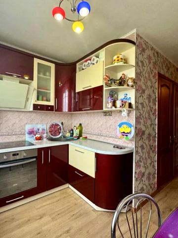 Перемоги просп., 75