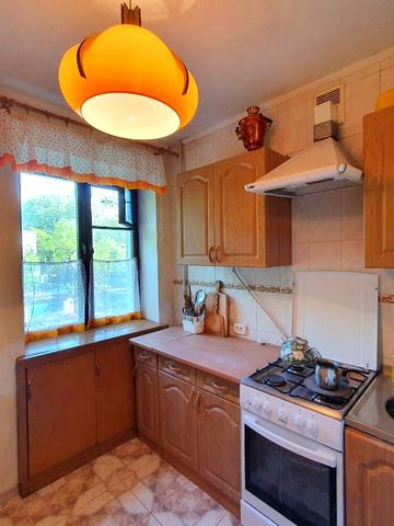 Академіка Філатова вул., 11