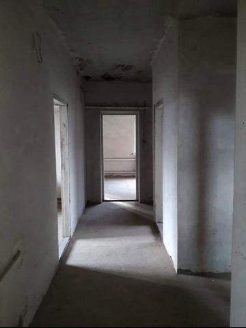 Продам двоповерховий будинок  селищі Петрове
