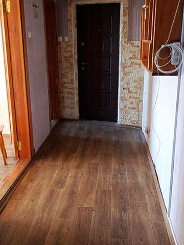 Продається трьох кімнатна квартира в центрі міста