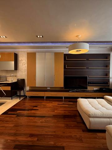 Володимира Вернадського вул. (Дзержинського), 35-Б