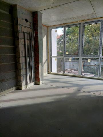 Павла Скоропадського вул., 4