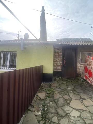 Петра Олійника вул. (Валентина Ларіонова), 75