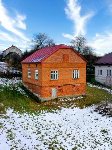 Привокзальна, 45