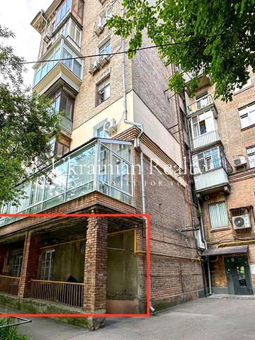 Михайла Грушевського вул., 34/1