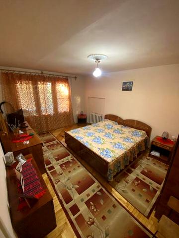 Продам 4х кімнатну квартиру в Берегові