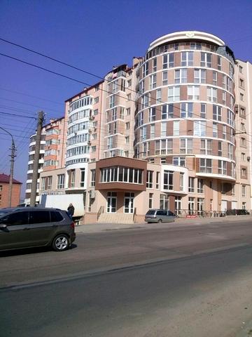 Героїв Майдану вул. (Червоноармійська), 150