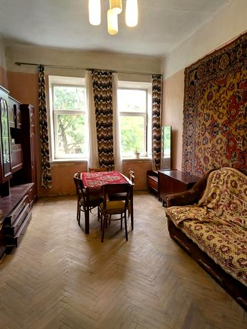 Жовківська вул. (Декабристів), 7