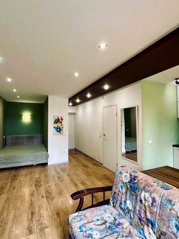 Січеславська Набережна вул., 12