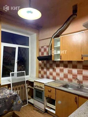 Чернишевська вул., 1