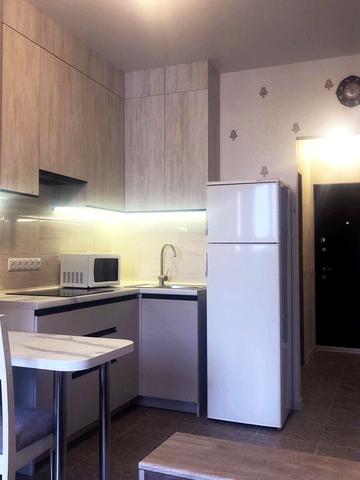 Магістральна вул., 33