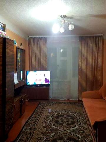 Ньютона вул., 10