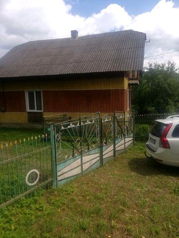 Продається житловий будинок в Карпатах.