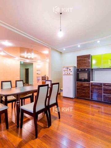 Лебединська вул., 3