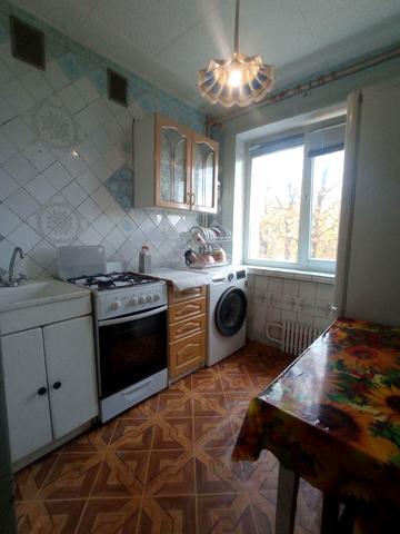 Світла вул., 43
