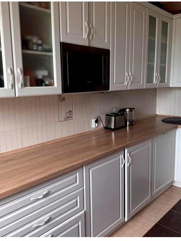 Університетська вул., 25