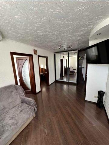 Продам трёхкомнатную квартиру с евроремонтом!